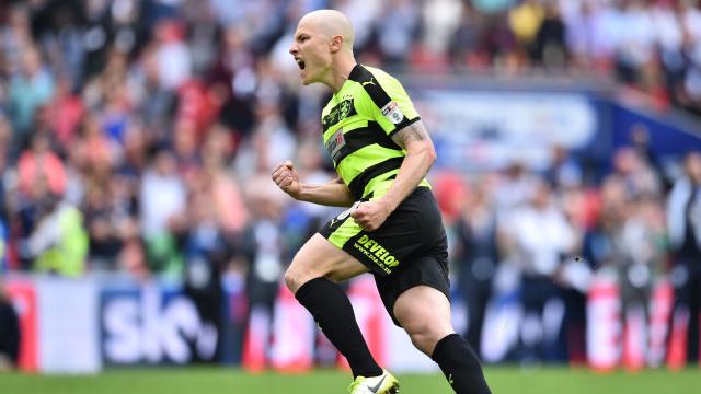 Mooy scores in shootout win